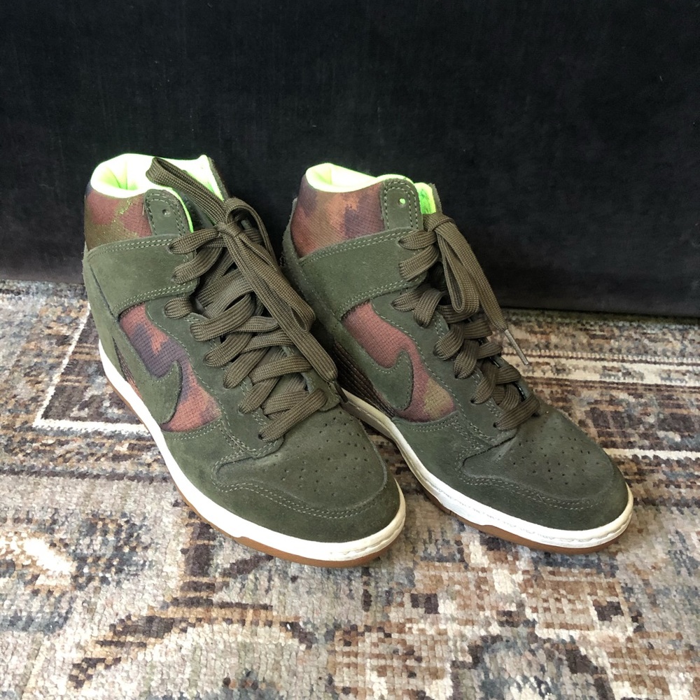 Nike Dunk Sky Hi Wedge Sneakers